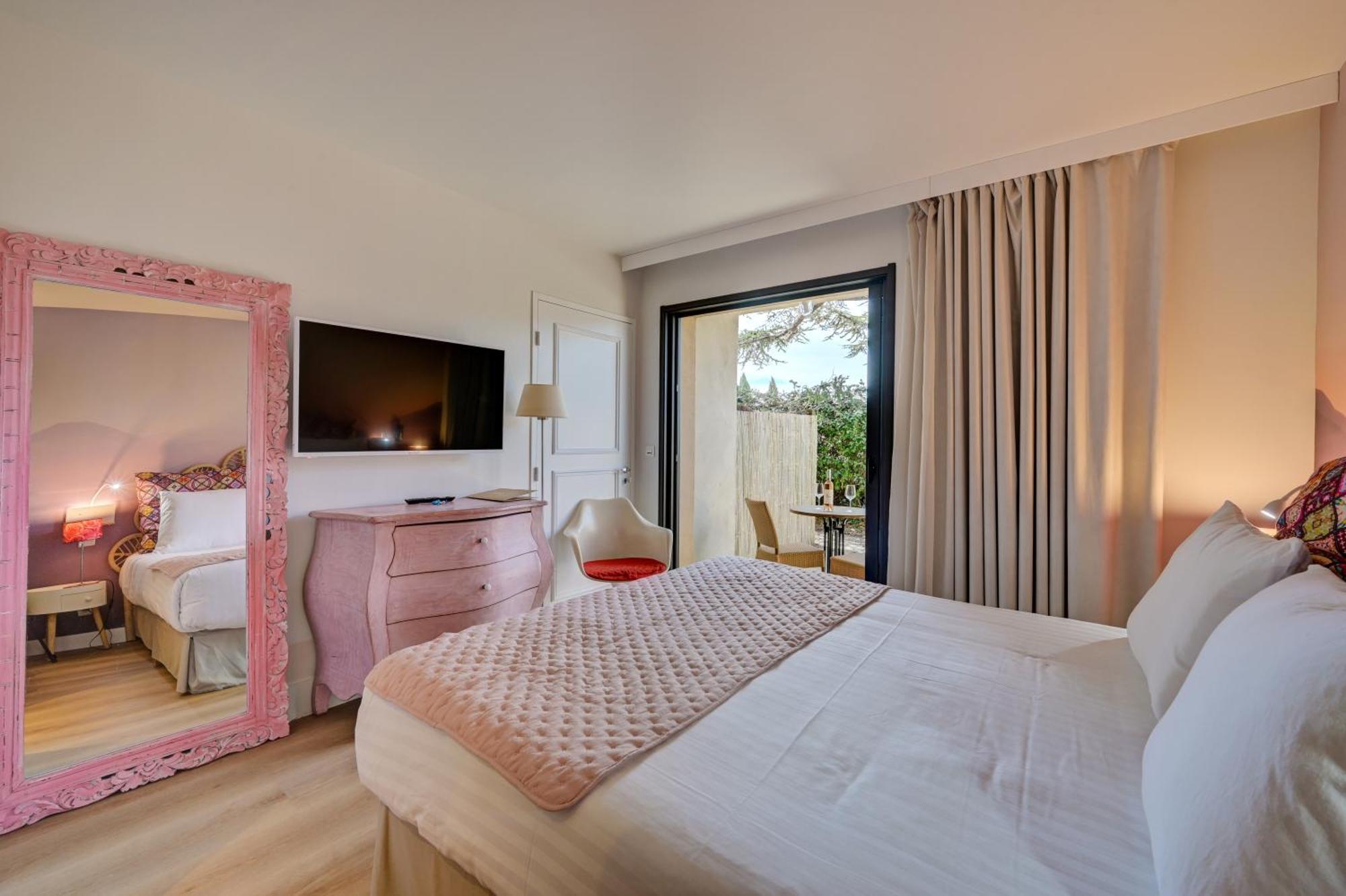 Hotel Bastide & Spa - Villa De Лурмарин Экстерьер фото