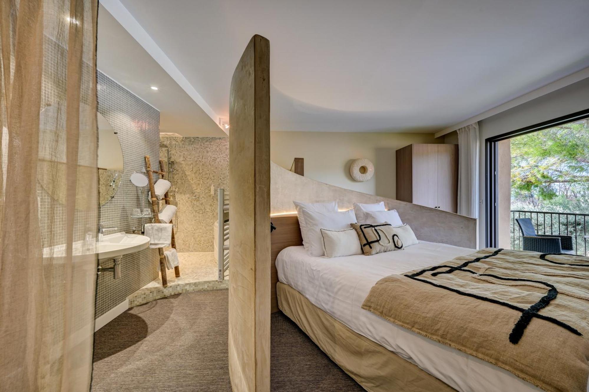 Hotel Bastide & Spa - Villa De Лурмарин Экстерьер фото