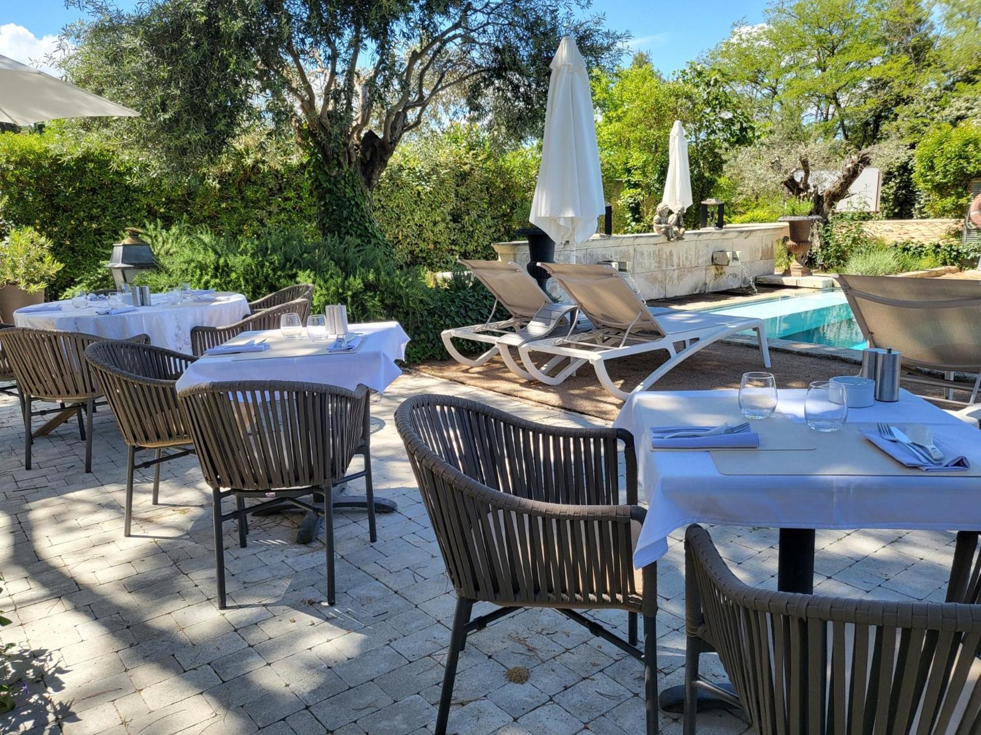 Hotel Bastide & Spa - Villa De Лурмарин Экстерьер фото