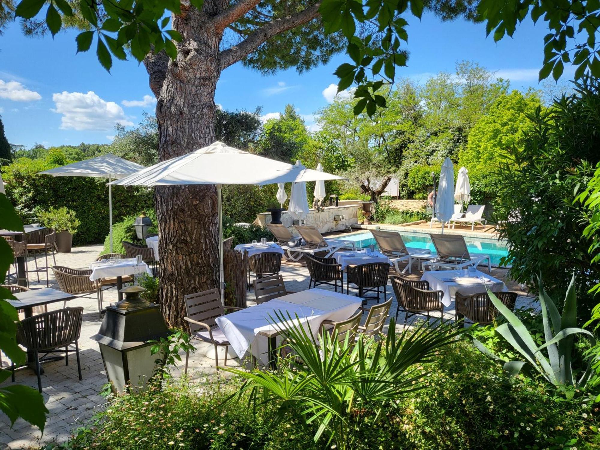 Hotel Bastide & Spa - Villa De Лурмарин Экстерьер фото