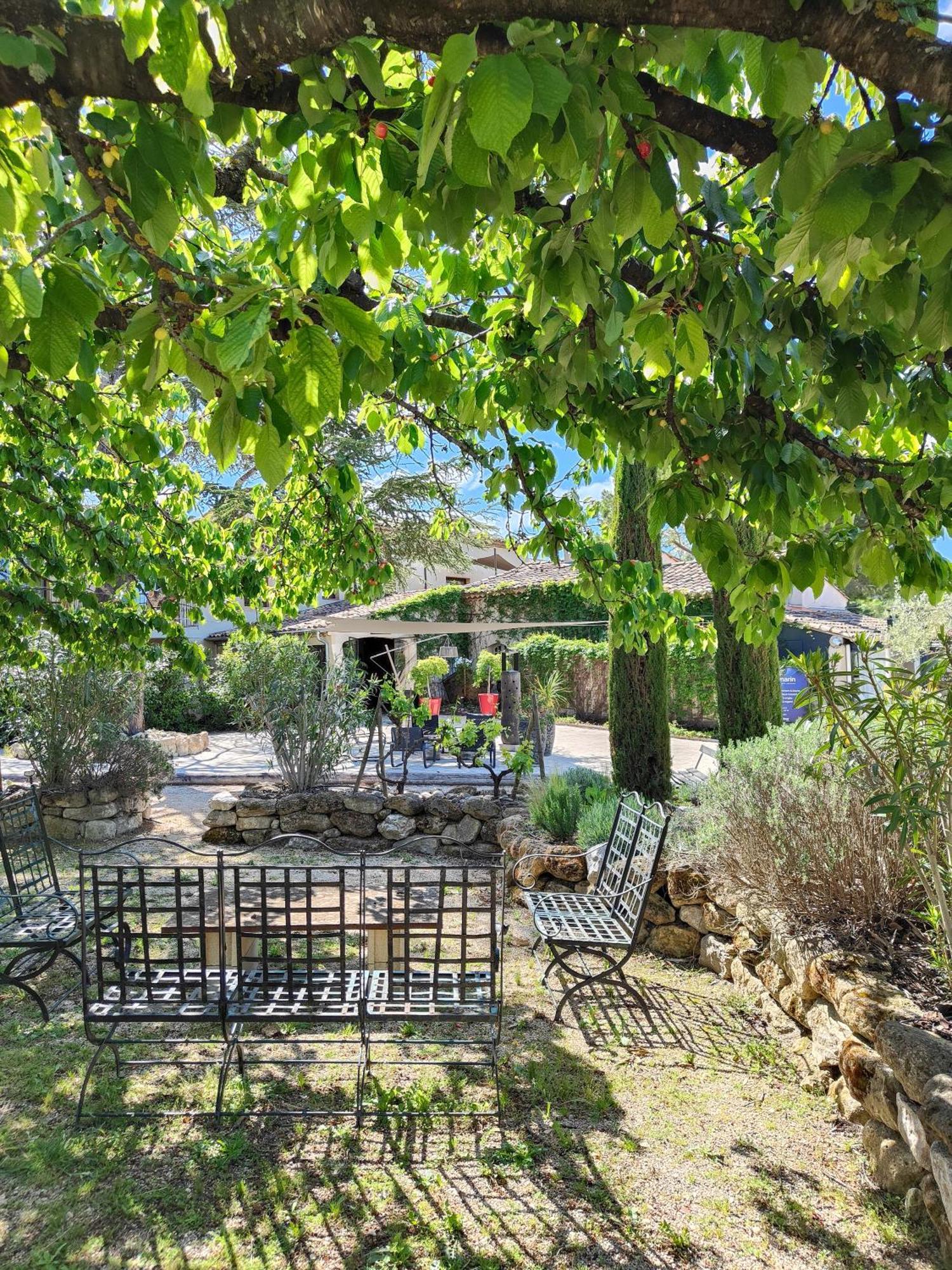 Hotel Bastide & Spa - Villa De Лурмарин Экстерьер фото