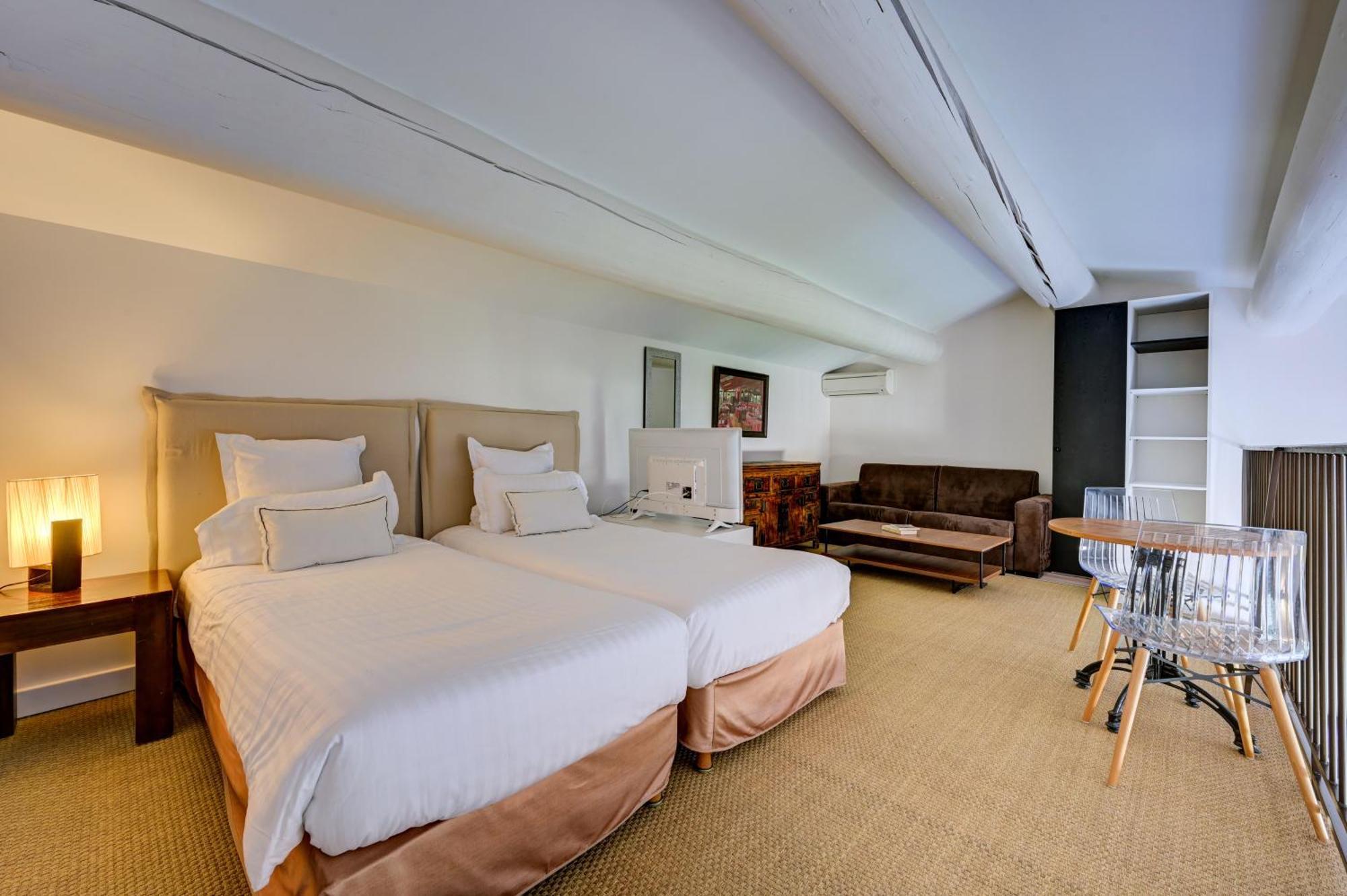 Hotel Bastide & Spa - Villa De Лурмарин Экстерьер фото